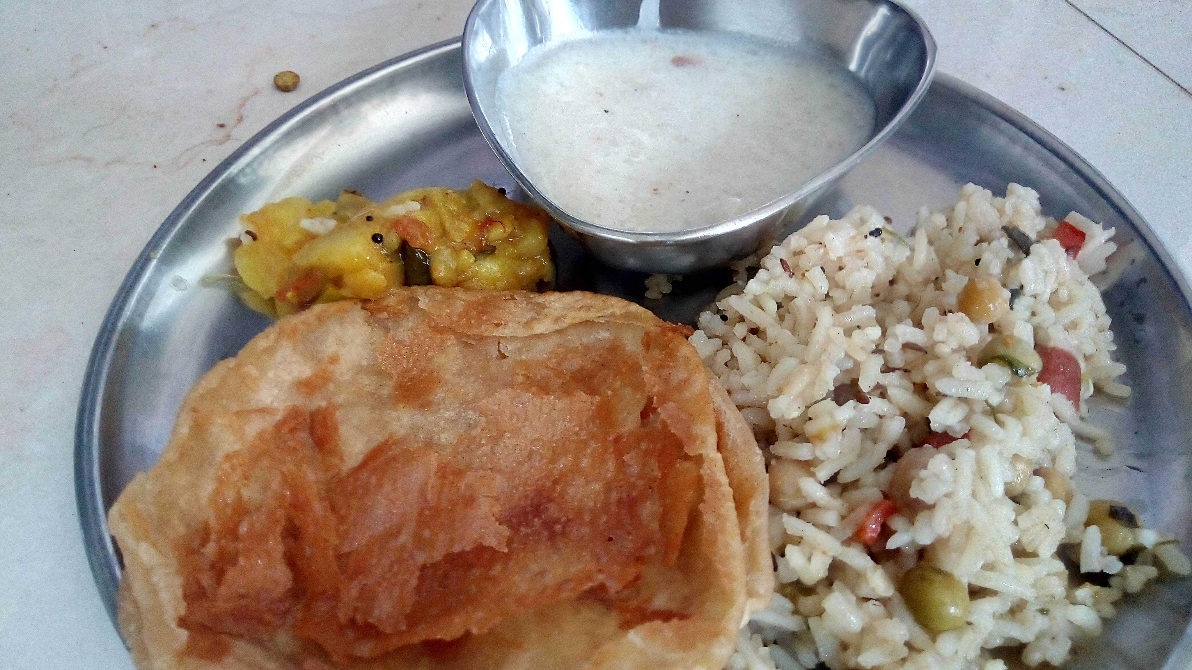 संतुलित भारतीय थाली